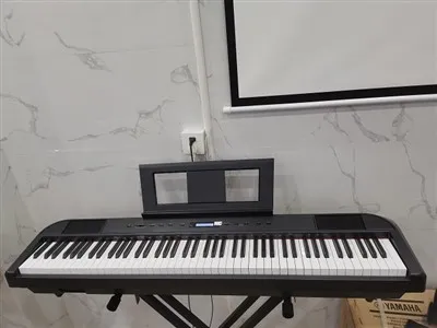Přenosné digitální piano s 88 klávesami